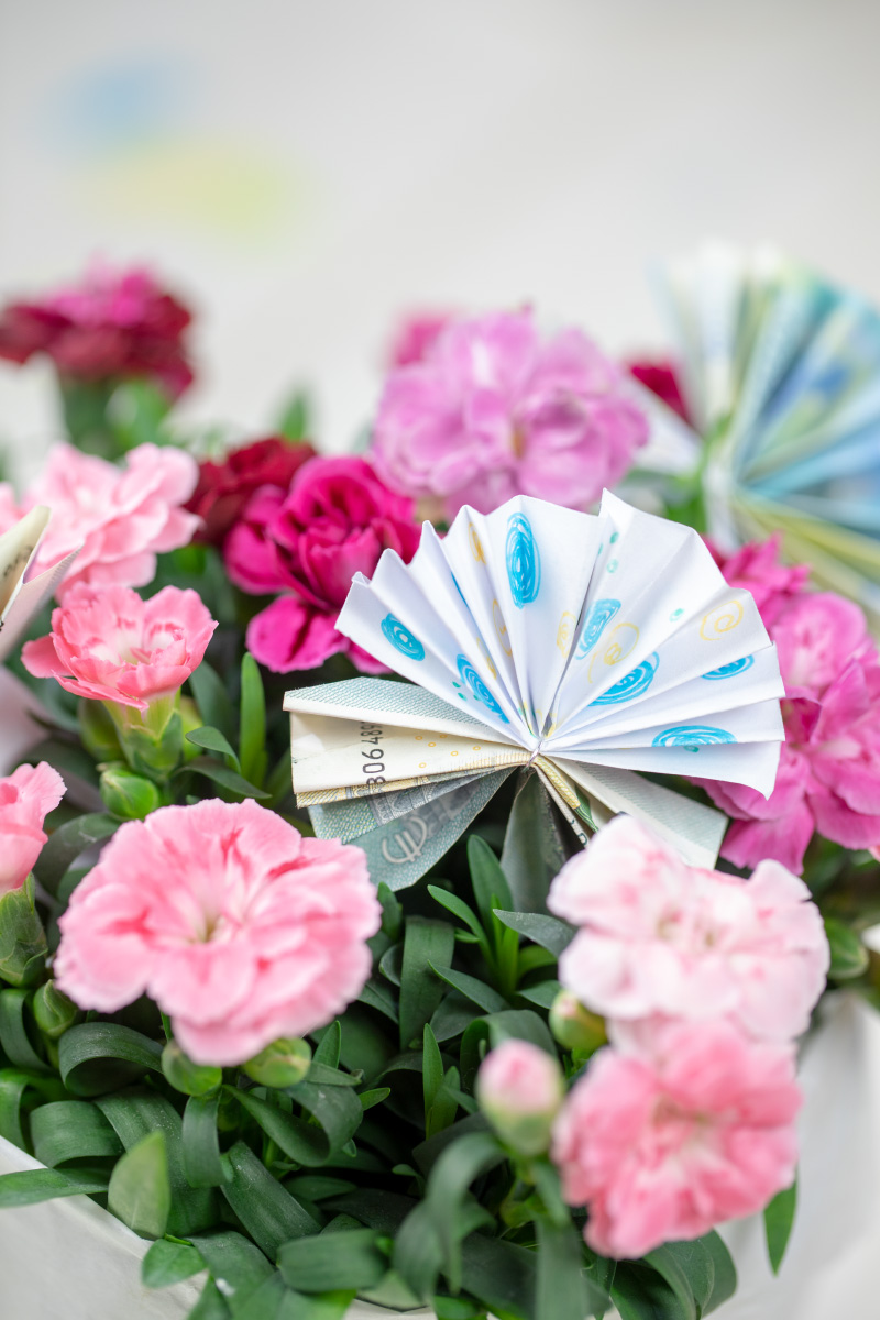 Kreatives Geldgeschenk im Blumentopf für Hochzeiten, Jubiläum oder Geburtstag