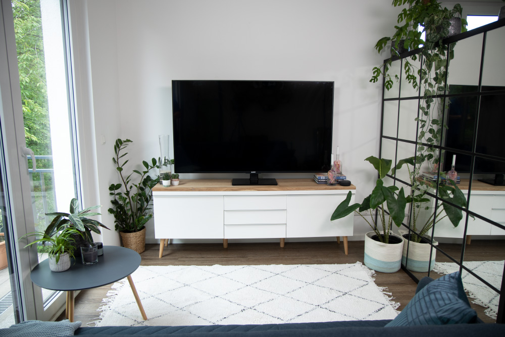 IKEA Hack: BESTÅ TV-Board umgestalten