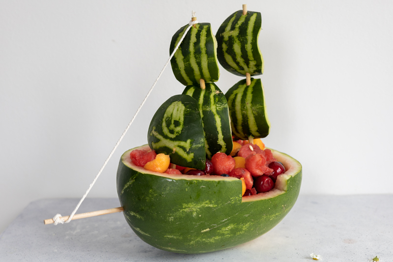 Piratenschiff aus einer Wassermelone / Wassermelonenschiff