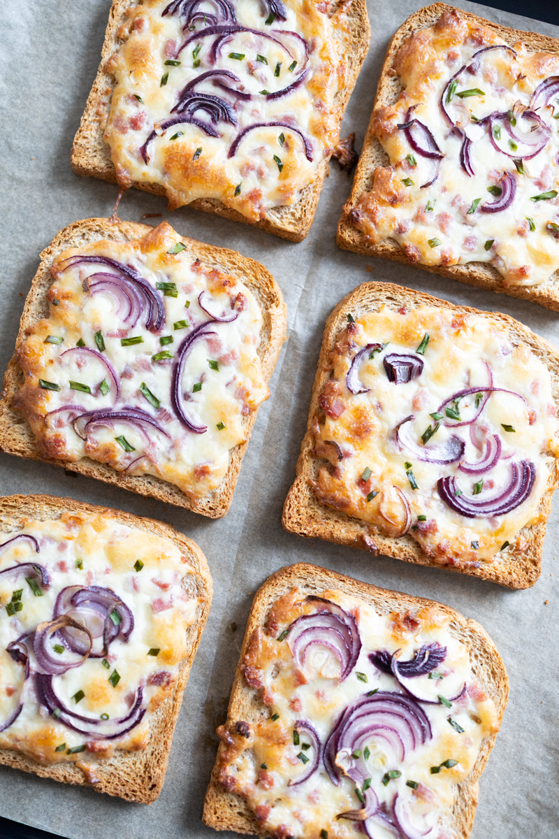 Flammkuchen Toast - einfaches und leckeres Partyrezept