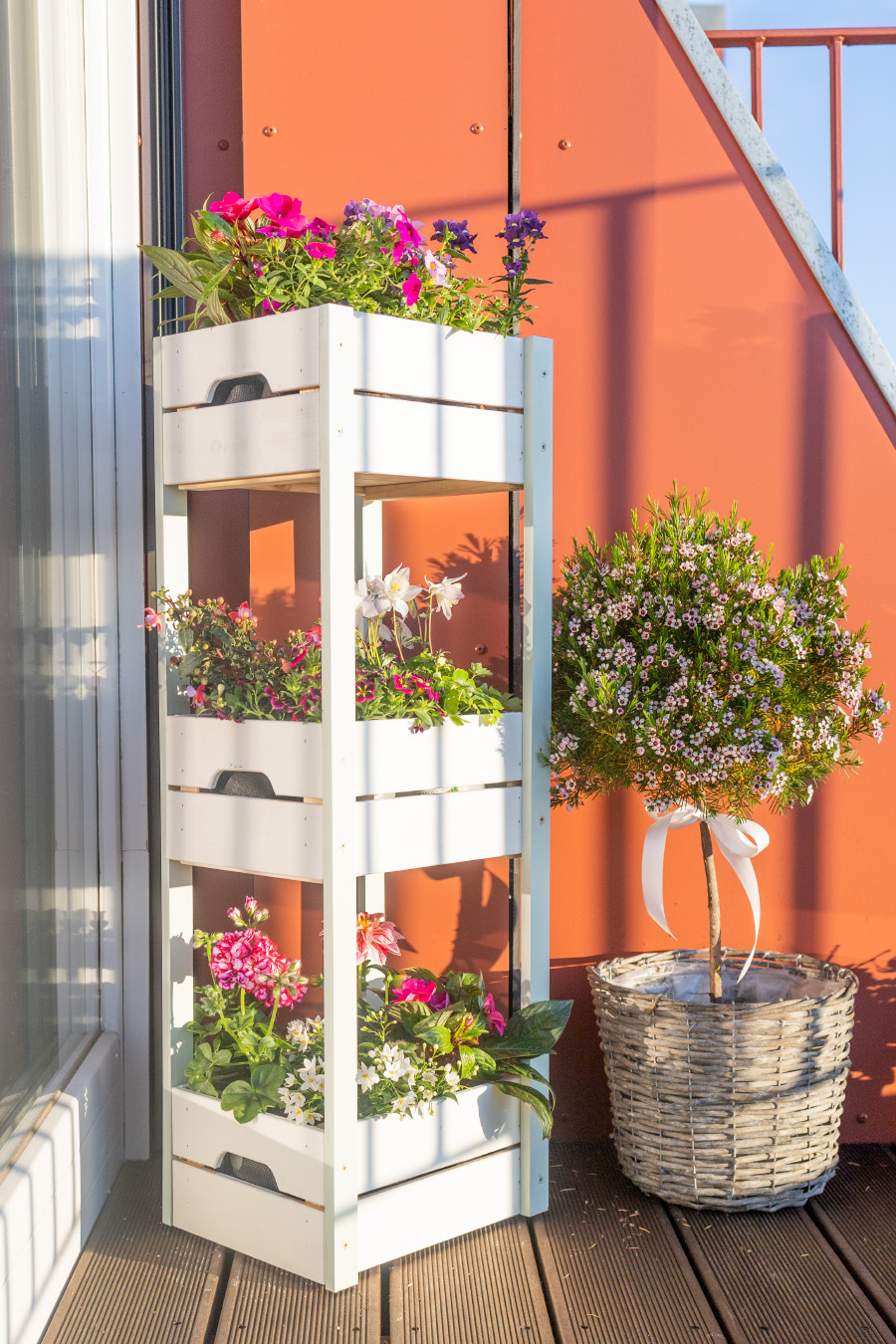 Pflanzenregal - Platzsparendes Balkon DIY