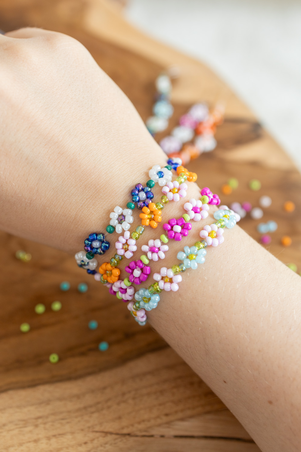 DIY flower bracelet made of beads
