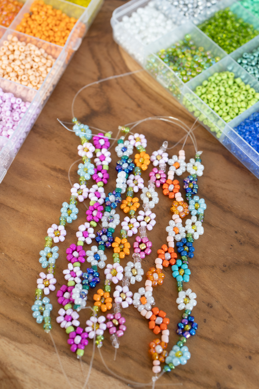 DIY flower bracelet made of beads