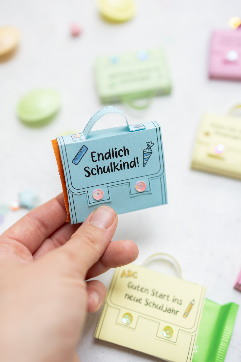 Ritter Sport Tafeln als Mini-Schulranzen: Vorlage zur Einschulung / Kita-Abschied