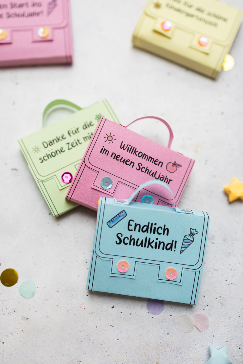 Ritter Sport tables as a mini school satchel: Template for schooling / daycare subscription