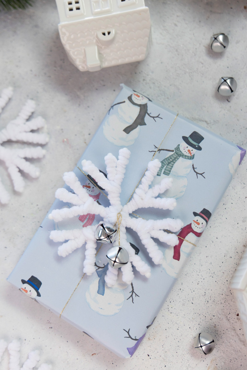 DIY Schneeflocken-Anhänger basteln