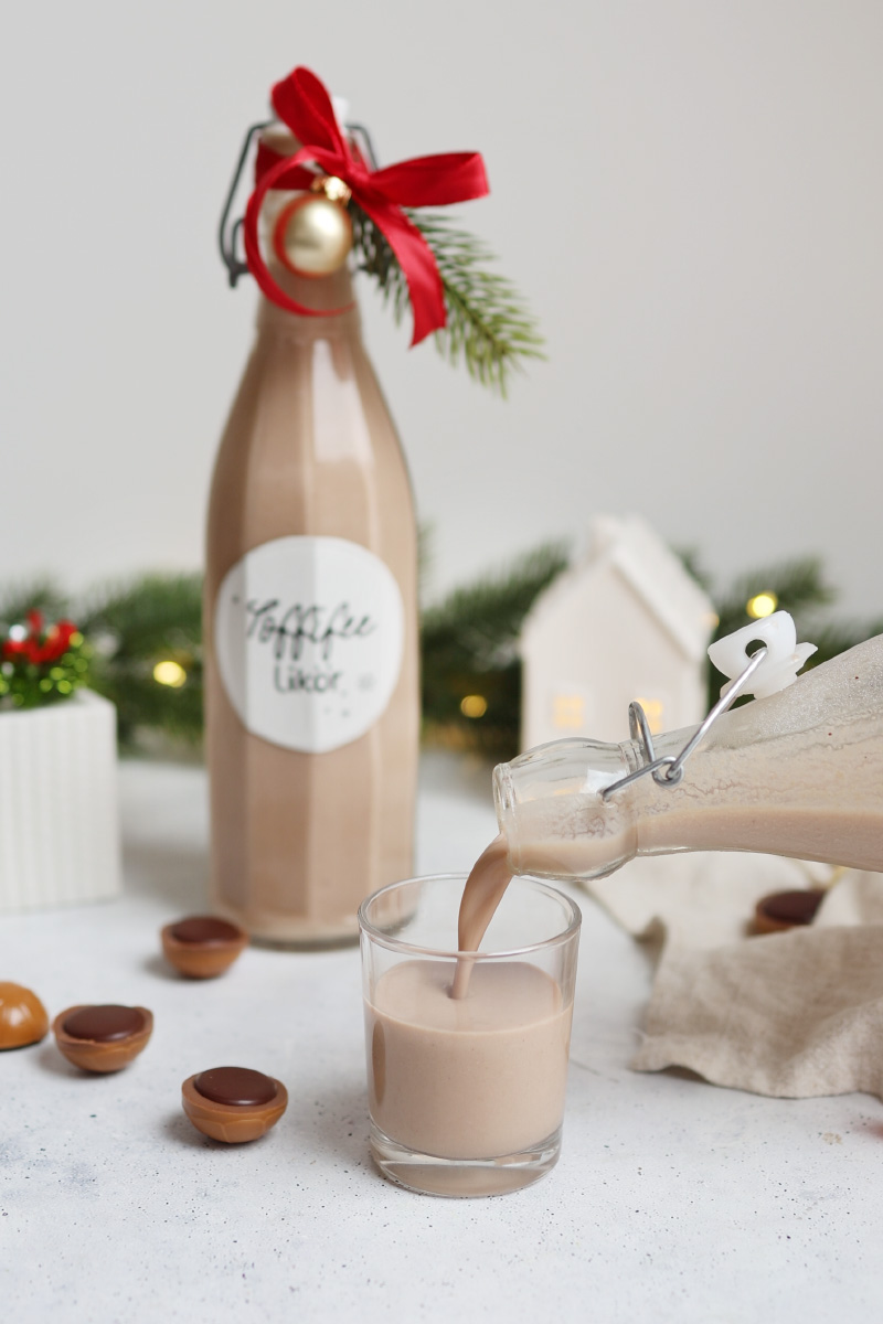 Einfaches Rezept für Toffifee-Likör