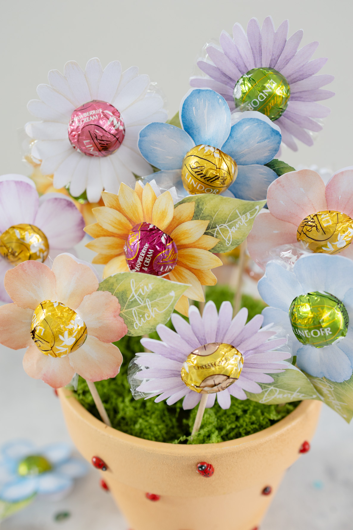 Blumen-Pralinen als DIY Geschenk