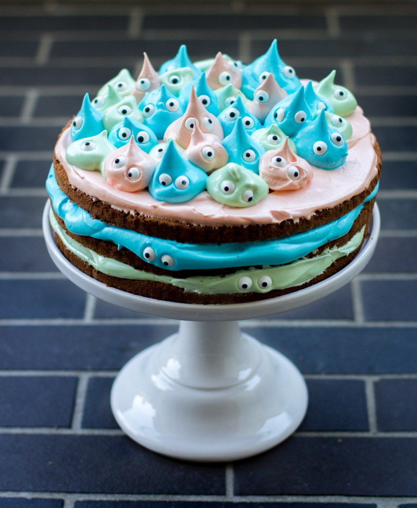 Monster Torte mit Marshmallow-Frosting