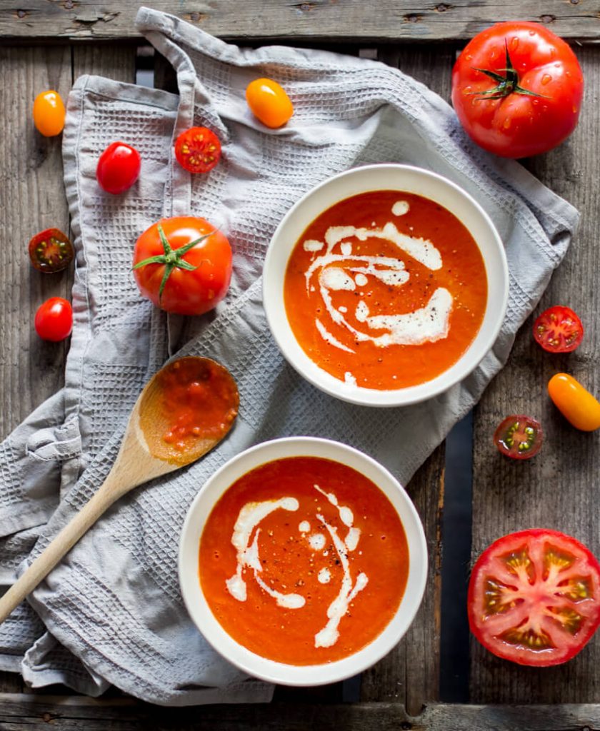 Ein bisschen Sommer im Herbst: Klassische Tomatensuppe - TRYTRYTRY