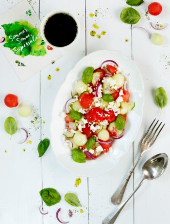 Melonensalat mit Feta und Basilikum