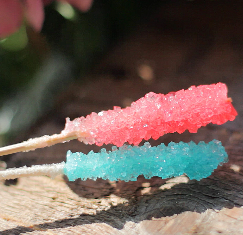 Farbige Zuckerkristalle / Rock Candy