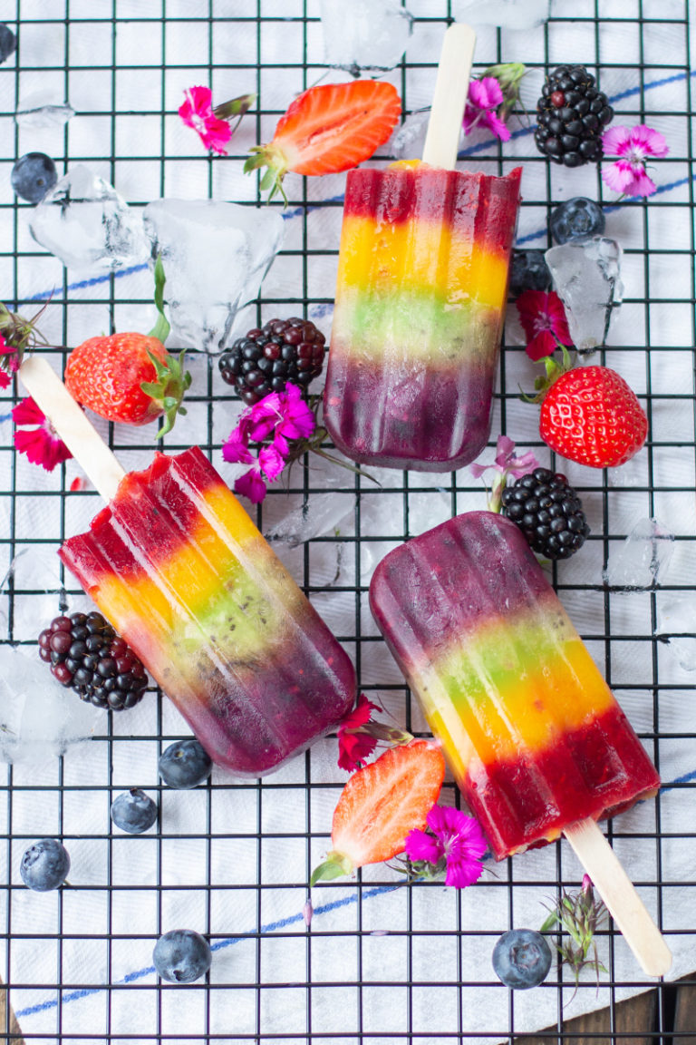 Gesundes Regenbogen Eis am Stiel ohne Zucker! TRYTRYTRY