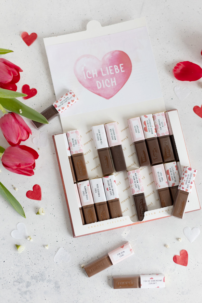 Valentinstag Idee: Merci Schokolade personalisieren mit Liebesbotschaften