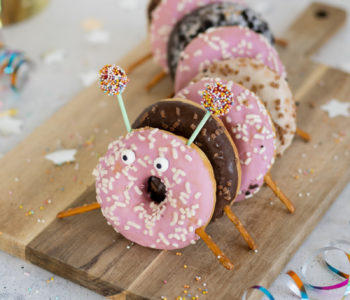 Donut-Raupe - Kreative Idee fürs Kindergeburtstag Essen
