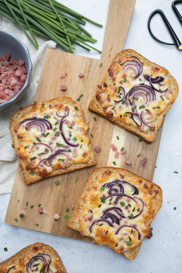 Flammkuchen Toast - einfaches und leckeres Partyrezept