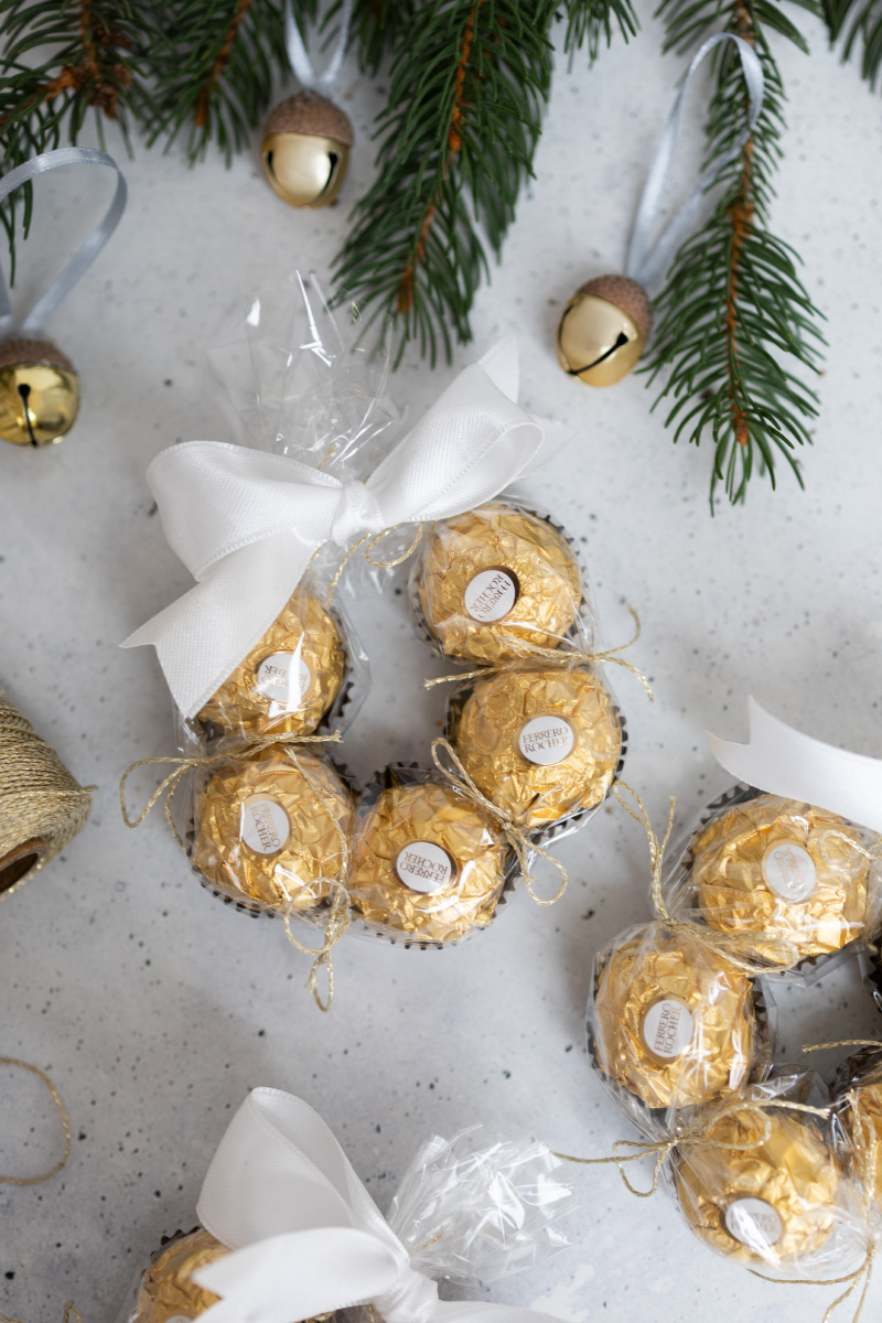 Weihnachtskranz mit Ferrero Rocher