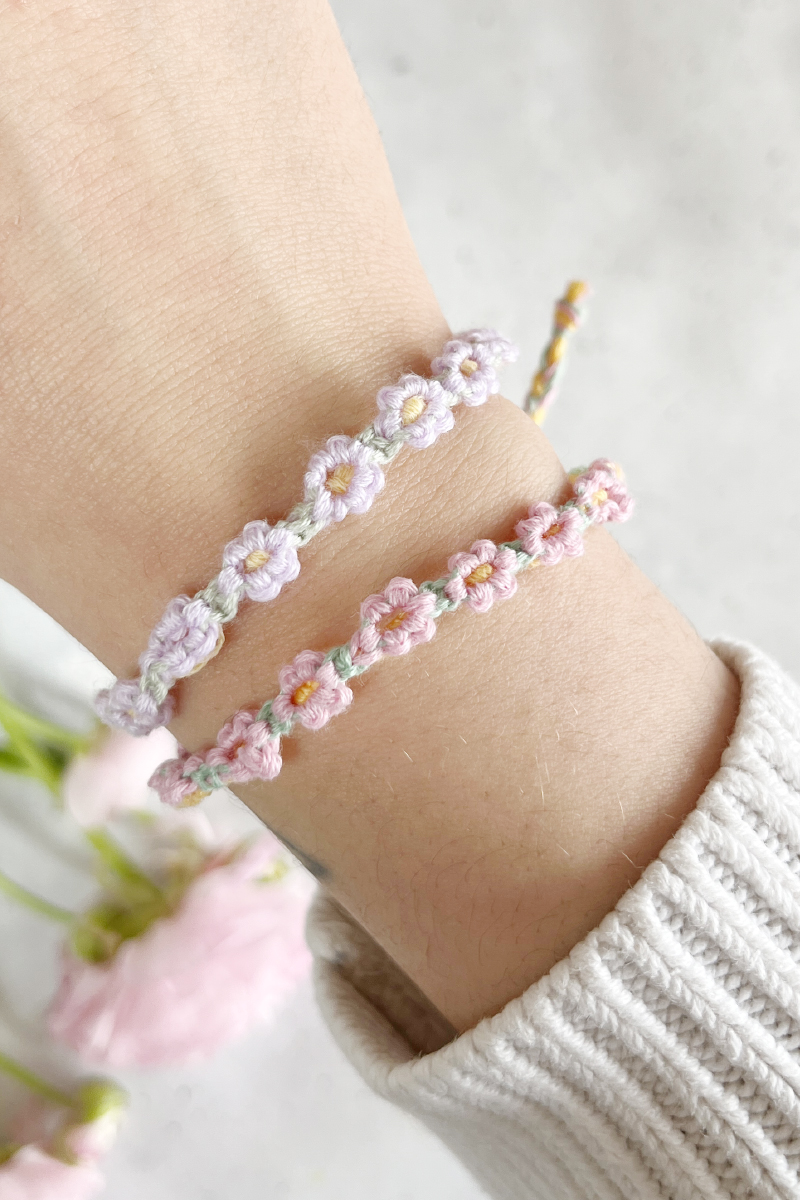 Blumenarmband als Freundschaftband knüpfen