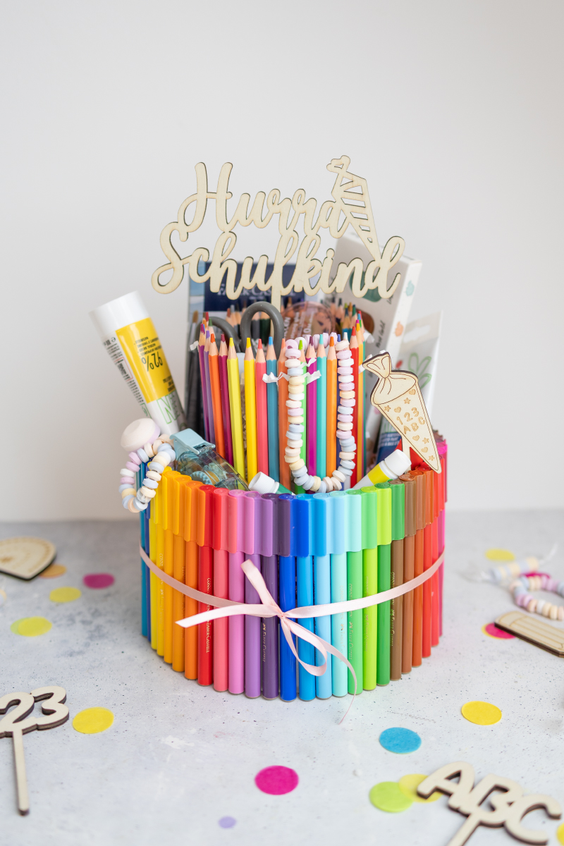 Einschulungs-Geschenk: Stifte-Torte basteln