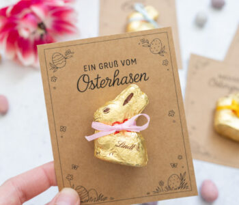 Ostergruß mit Lindt-Schokohase als Ostermitbringsel